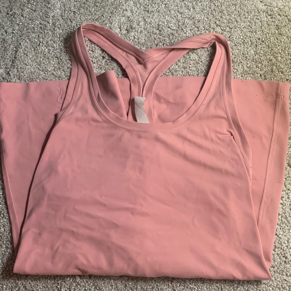 Preppy Pink Lululemon Tank. Size 6. Gently used. Cross back.